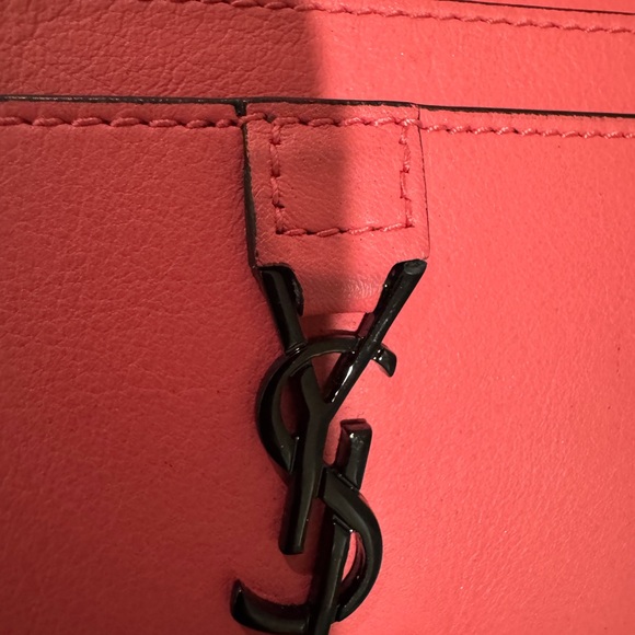 Saint Laurent Fuchsia Card Holder with Black Logo - Picture 7 of 14